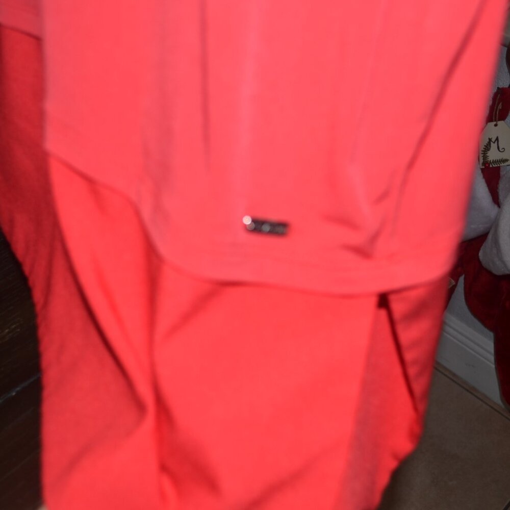 Pre-owned Calvin Klein red top. Size L.